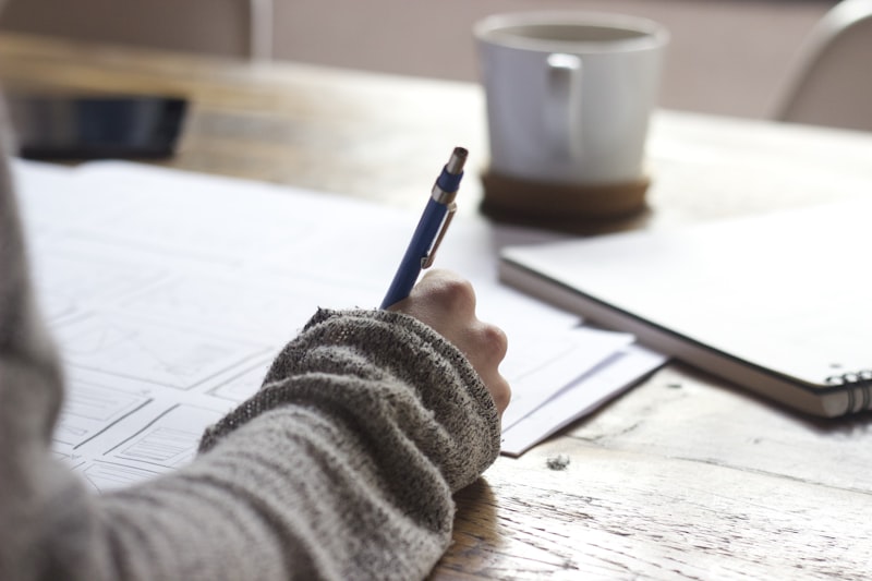 Persoon leert en groeit, groeimindset ontwikkelen en Carol Dweck
