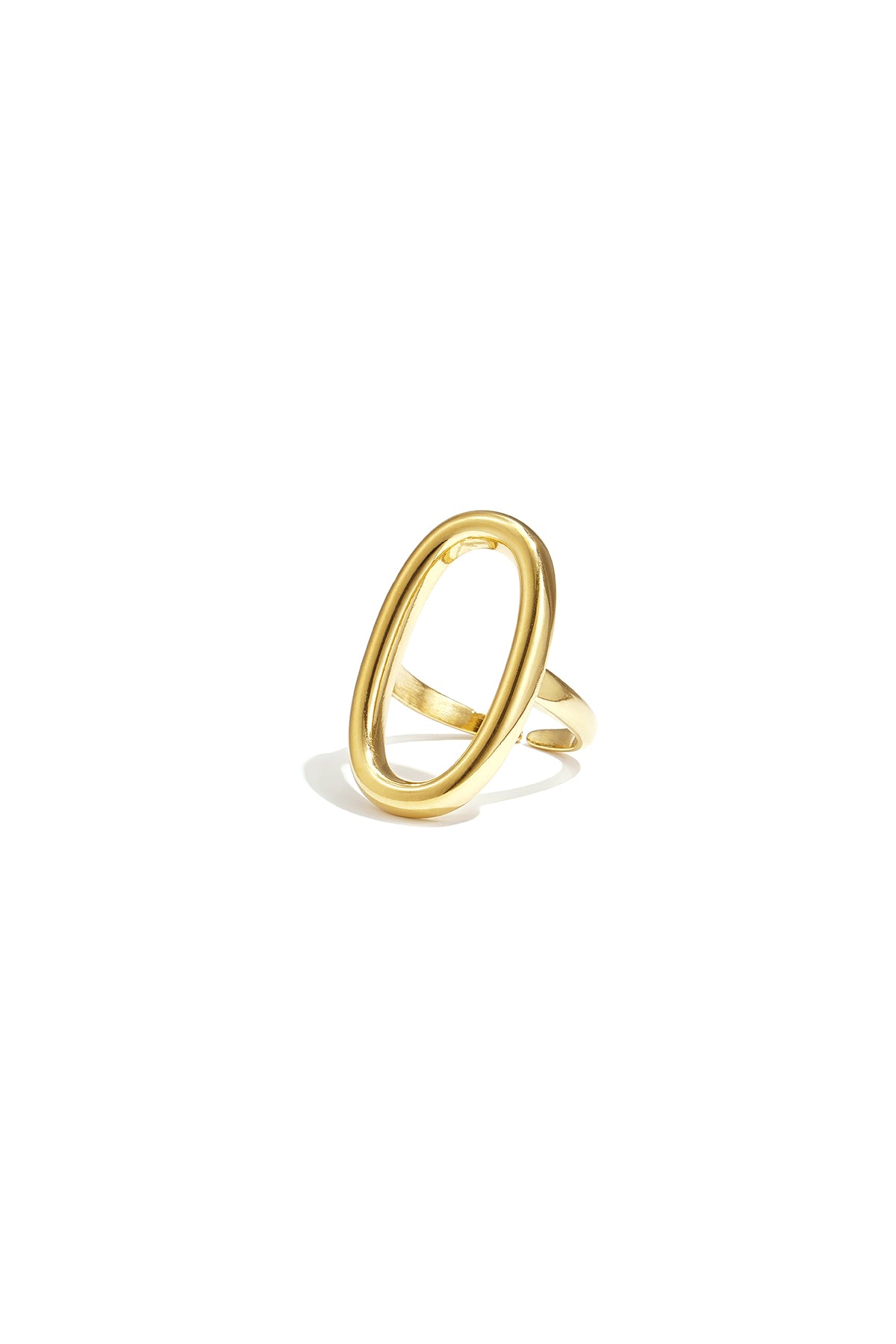Statement ring oval-shaped and minimalist