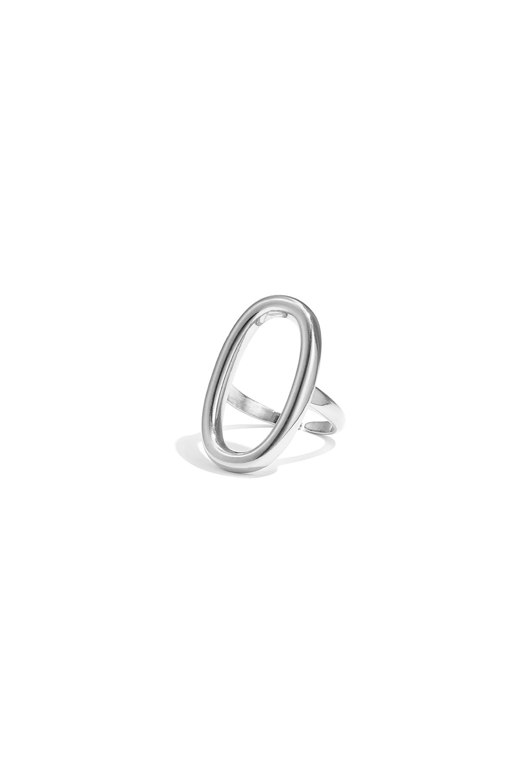 Statement ring oval-shaped and minimalist