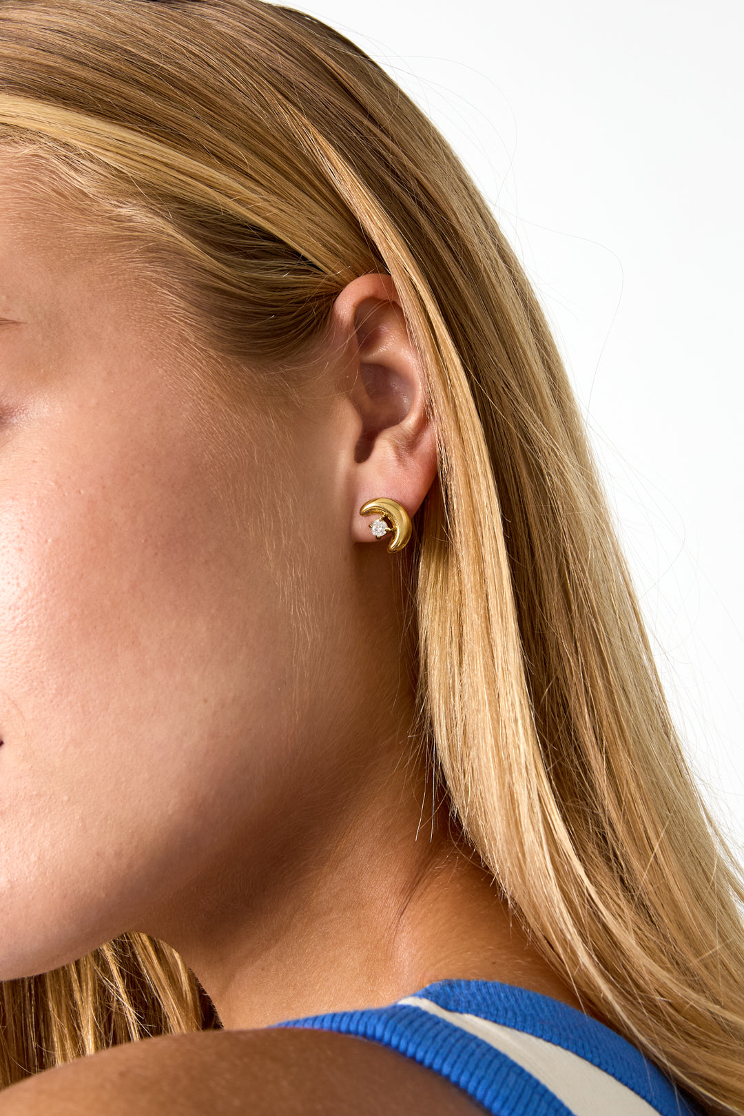 Stainless Steel Stud Earrings Moon Simple Daily Simple Series Women's jewelry