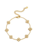 Bracelet with zirconia-set clovers
